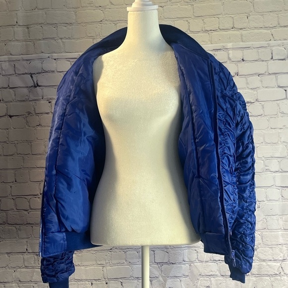 US Trends Action puffer jacket blue polyester filled - Picture 9 of 12